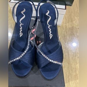 🚨 PRICE DROP 🚨Nina. Satin navy blue evening heel